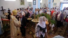 Епіскап Антоній узначаліў служэнне літургіі ў Крыжаўздзвіжанскім храме вёскі Свіслач 