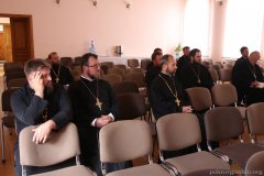 Епископ Антоний провел в Покровском соборе ряд встреч с сотрудниками епархиальных отделов