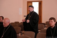 Епископ Антоний провел в Покровском соборе ряд встреч с сотрудниками епархиальных отделов