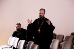 Епископ Антоний провел в Покровском соборе ряд встреч с сотрудниками епархиальных отделов