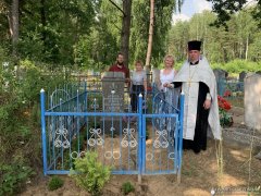 На базе прихода храма деревни Мурованка прошло очередное мероприятие волонтерской инициативы "Жывая кветка"