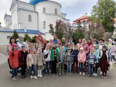 5 классов воскресной школы собора с родителями и учителями совершили паломничество Жировичский монастырь
