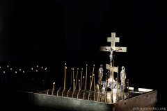 Епископ Антоний возглавил в Покровском соборе Божественную литургию и молебен о мире и единстве народа Божия