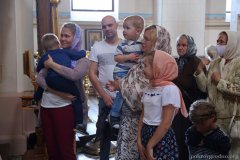 Епископ Антоний возглавил в Покровском соборе Божественную литургию и молебен о мире и единстве народа Божия