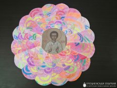 В летней воскресной школе молодежь работает над проектом "Вертоград многоцветный"