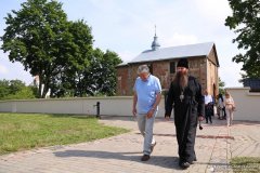 Посол Российской федерации посетил Борисо-Глебский храм на Коложе