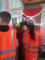 Экскурсия для воспитанников и руководителей летнего лагеря "Дружба" в храме деревни Вертелишки