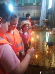 Экскурсия для воспитанников и руководителей летнего лагеря "Дружба" в храме деревни Вертелишки