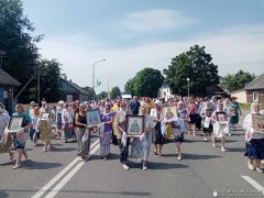 Крестный ход в Мостах