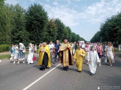 Крестный ход в Мостах