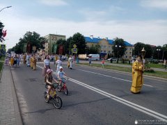 Крестный ход в Мостах