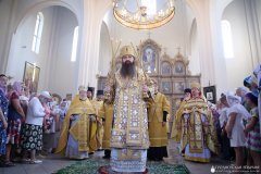 Престольные торжества в Петропавловском соборе Волковыска возглавил епископ Антоний