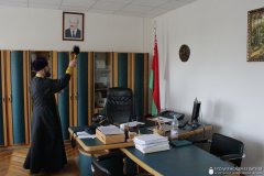 Священник посетил РОВД города Волковыска