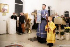 Епископ Антоний совершил ночную литургию с участниками молодёжного слёта Гродненской епархии 