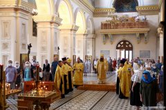 В канун Недели 8-й по Пятидесятнице Епископ Антоний совершил всенощное бдение в Свято-Покровском соборе