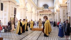Накануне Недели 7-й по Пятидесятнице Епископ Антоний совершил всенощное бдение в Свято-Покровском соборе