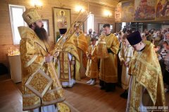 Епископ Антоний совершил Божественную литургию в храме святых Виленских мучеников города Гродно