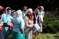 В праздник Раковичской иконы Божией Матери епископ Антоний совершил Божественную литургию в храме Рождества Пресвятой Богородицы деревни Раковичи