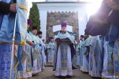 В праздник Раковичской иконы Божией Матери епископ Антоний совершил Божественную литургию в храме Рождества Пресвятой Богородицы деревни Раковичи