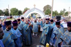 В праздник Раковичской иконы Божией Матери епископ Антоний совершил Божественную литургию в храме Рождества Пресвятой Богородицы деревни Раковичи