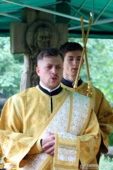 Епископ Антоний совершил Литургию на слёте православной молодежи Волковысского благочиния 