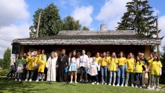 Епископ Антоний совершил Литургию на слёте православной молодежи Волковысского благочиния 