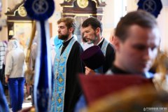 В канун праздника Успения Пресвятой Богородицы Епископ Антоний совершил всенощное бдение в Свято-Покровском соборе