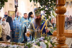 В канун праздника Успения Пресвятой Богородицы Епископ Антоний совершил всенощное бдение в Свято-Покровском соборе