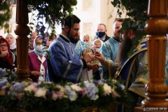 В канун праздника Успения Пресвятой Богородицы Епископ Антоний совершил всенощное бдение в Свято-Покровском соборе