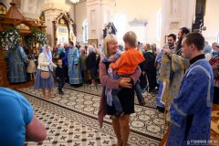 В канун праздника Успения Пресвятой Богородицы Епископ Антоний совершил всенощное бдение в Свято-Покровском соборе