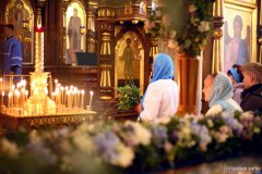 В праздник Успения Пресвятой Богородицы епископ Антоний совершил Божественную литургию в Покровском кафедральном соборе города Гродно