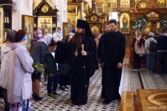 В праздник Успения Пресвятой Богородицы епископ Антоний совершил Божественную литургию в Покровском кафедральном соборе города Гродно