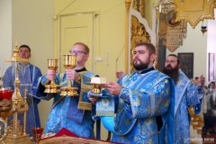 Епископ Антоний совершил Божественную литургию в храме святителя Николая Чудотворца Большой Берестовицы