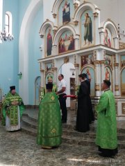 В день памяти преподобного Серафима Саровского епископ Антоний совершил Литургию в храме пророка Илии в агрогородке Обухово (новые фото)