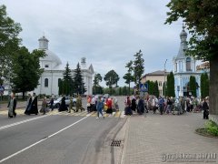 Адбыўся хрэсны ход да Ракавіцкай іконы Маці Божай (больш фотаздымкаў)