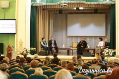 Иерей Сергий Семашко презентовал представителям государства и общественности учебник «Духовность и патриотизм» Иерей Сергий Семашко презентовал представителям государства и общественности учебник «Духовность и патриотизм»