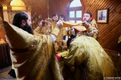 В Неделю 13-ю по Пятидесятнице епископ Антоний совершил Литургию в храме благоверного князя Александра Невского городского поселка Вороново В Неделю 13-ю по Пятидесятнице епископ Антоний совершил Литургию в храме благоверного князя Александра Невского городского поселка Вороново