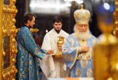 В праздник Рождества Пресвятой Богородицы правящий архиерей Гродненской епархии сослужил Предстоятелю Русской Церкви за Литургией в Храме Христа Спасителя в Москве В праздник Рождества Пресвятой Богородицы правящий архиерей Гродненской епархии сослужил Предстоятелю Русской Церкви за Литургией в Храме Христа Спасителя в Москве