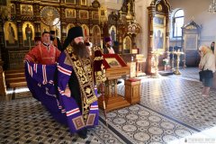 В канун праздника Усекновения главы Иоанна Предтечи Епископ Антоний совершил всенощное бдение в Покровском соборе