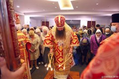 Епископ Антоний совершил Литургию на приходе храма Усекновения главы Иоанна Предтечи в Гродно