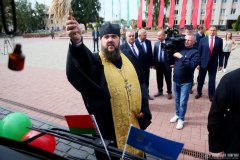 Секретарь Гродненской епархии освятил новые автобусы и спецтехнику для Гродно Секретарь Гродненской епархии освятил новые автобусы и спецтехнику для Гродно