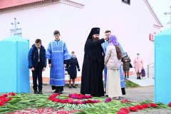 Архиепископ Антоний совершил Литургию в Покровском храме агрогородка Олекшицы [+ ВИДЕО]