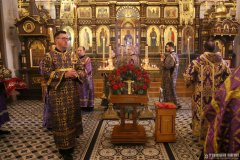 В канун праздника Воздвижения Креста Господня архиепископ Антоний совершил всенощное бдение в Покровском кафедральном соборе города Гродно В канун праздника Воздвижения Креста Господня архиепископ Антоний совершил всенощное бдение в Покровском кафедральном соборе города Гродно