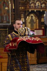 В праздник Воздвижения Креста Господня архиепископ Антоний возглавил Литургию в Покровском кафедральном  соборе города Гродно [+ ВИДЕО]