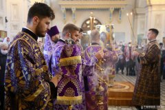 В праздник Воздвижения Креста Господня архиепископ Антоний возглавил Литургию в Покровском кафедральном  соборе города Гродно [+ ВИДЕО]
