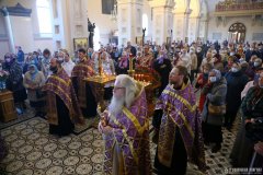 В праздник Воздвижения Креста Господня архиепископ Антоний возглавил Литургию в Покровском кафедральном  соборе города Гродно [+ ВИДЕО]