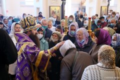 В праздник Воздвижения Креста Господня архиепископ Антоний возглавил Литургию в Покровском кафедральном  соборе города Гродно [+ ВИДЕО]