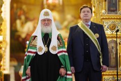 В праздник Рождества Пресвятой Богородицы правящий архиерей Гродненской епархии сослужил Предстоятелю Русской Церкви за Литургией в Храме Христа Спасителя в Москве В праздник Рождества Пресвятой Богородицы правящий архиерей Гродненской епархии сослужил Предстоятелю Русской Церкви за Литургией в Храме Христа Спасителя в Москве