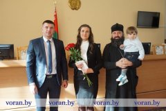 Супруге священника из Вороново вручен орден Матери Супруге священника из Вороново вручен орден Матери