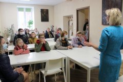 Первоклассники воскресной школы Покровского кафедрального собора в Гродно познакомились со своими учителями Первоклассники воскресной школы Покровского кафедрального собора в Гродно познакомились со своими учителями